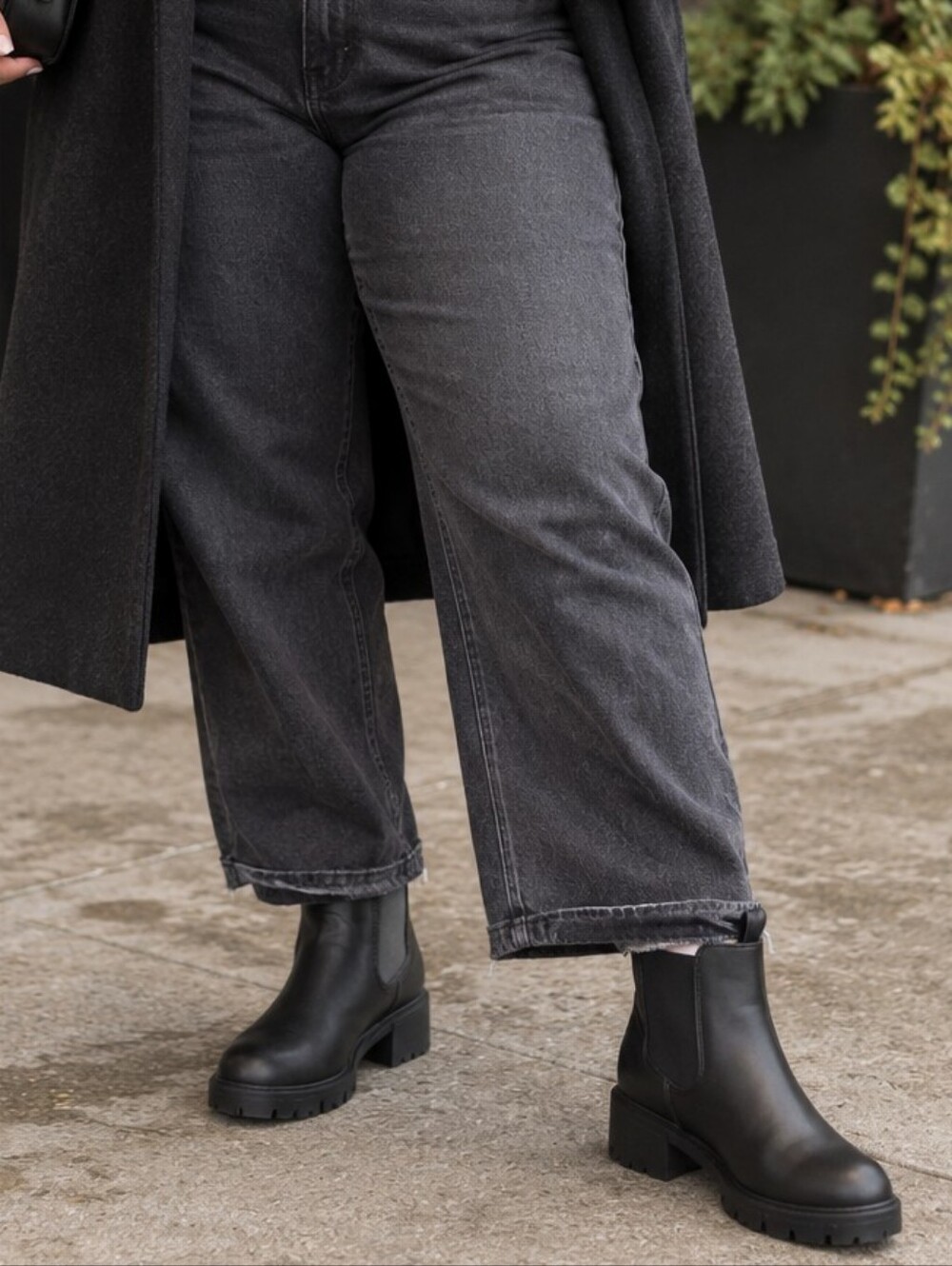 ASOS Design, Rowen Chunky Black Chelsea Ankle Boots, Size US 9